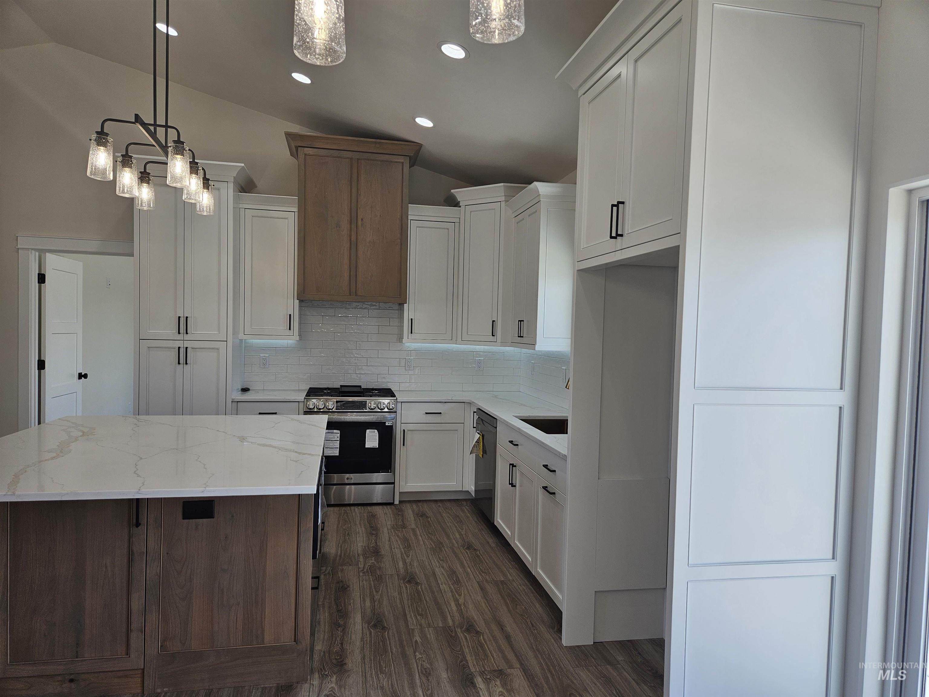 2015 Trae Street Jerome, ID 83338 - Photo 3 of 11