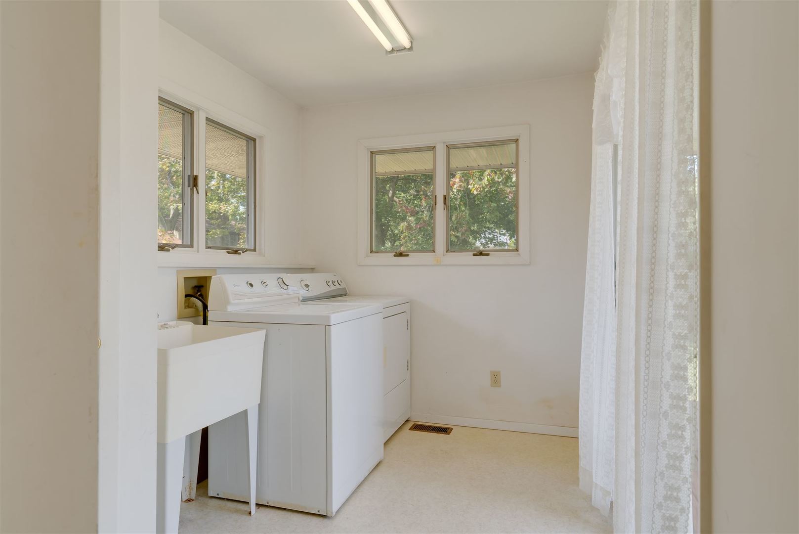 109 Riss Drive Normal, IL 61761 - Photo 15 of 27 Gallery Image 15