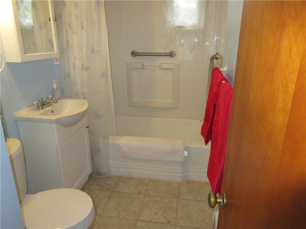 139 North Eberhart Road Butler, PA 16001 - Photo 11 of 15 BATHROOM
