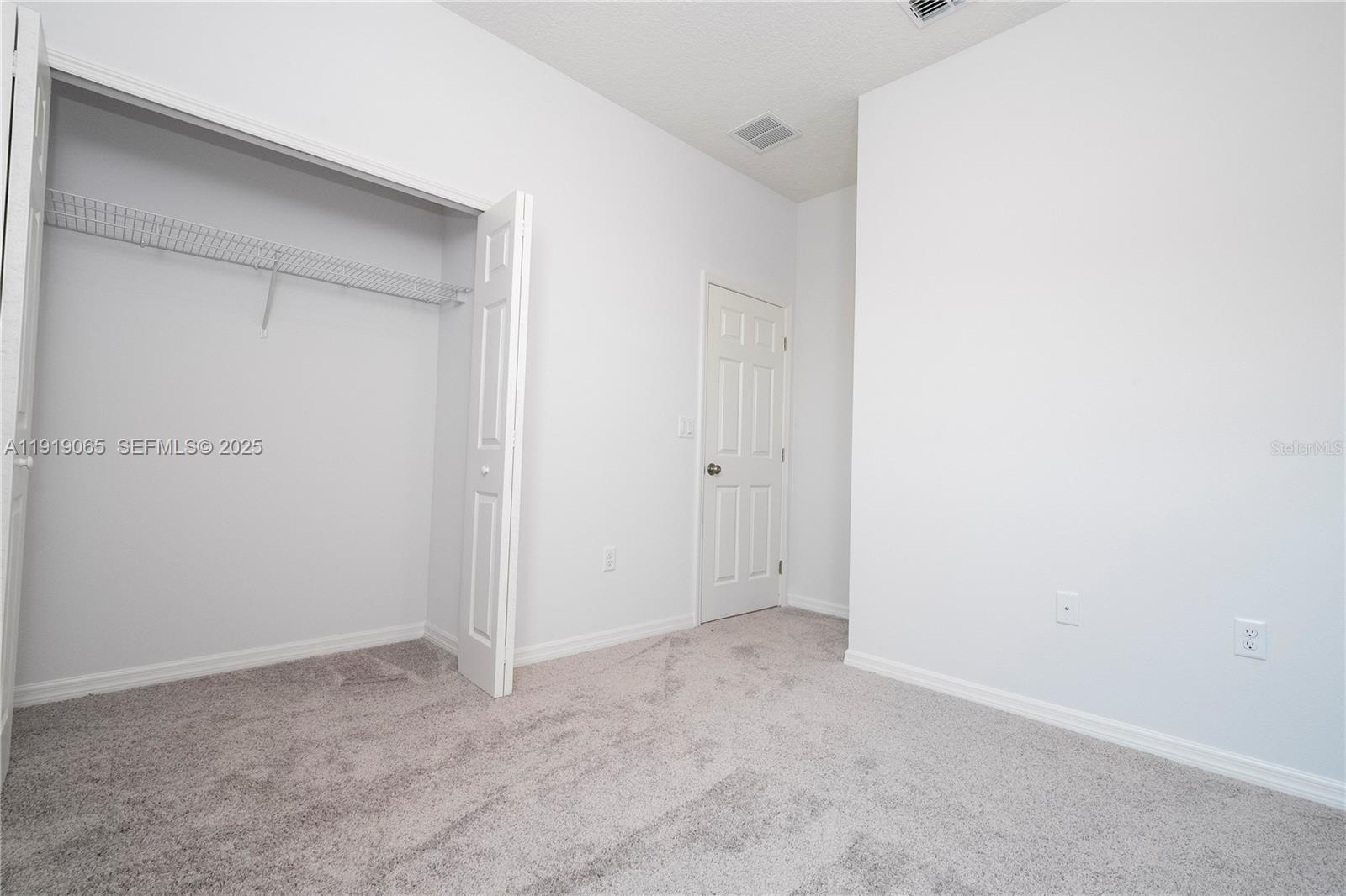 873 Colville Drive, Unit 873 Kissimmee, FL 34759 - Photo 35 of 47 a view of room