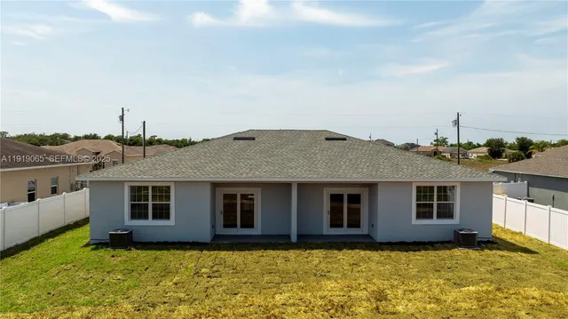 a view of a yard in front of a house