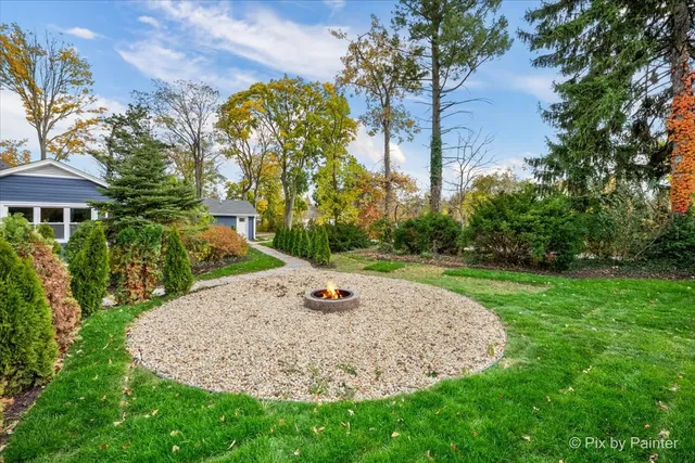 $425,000 | 481 Edward Court, Des Plaines, IL 60016