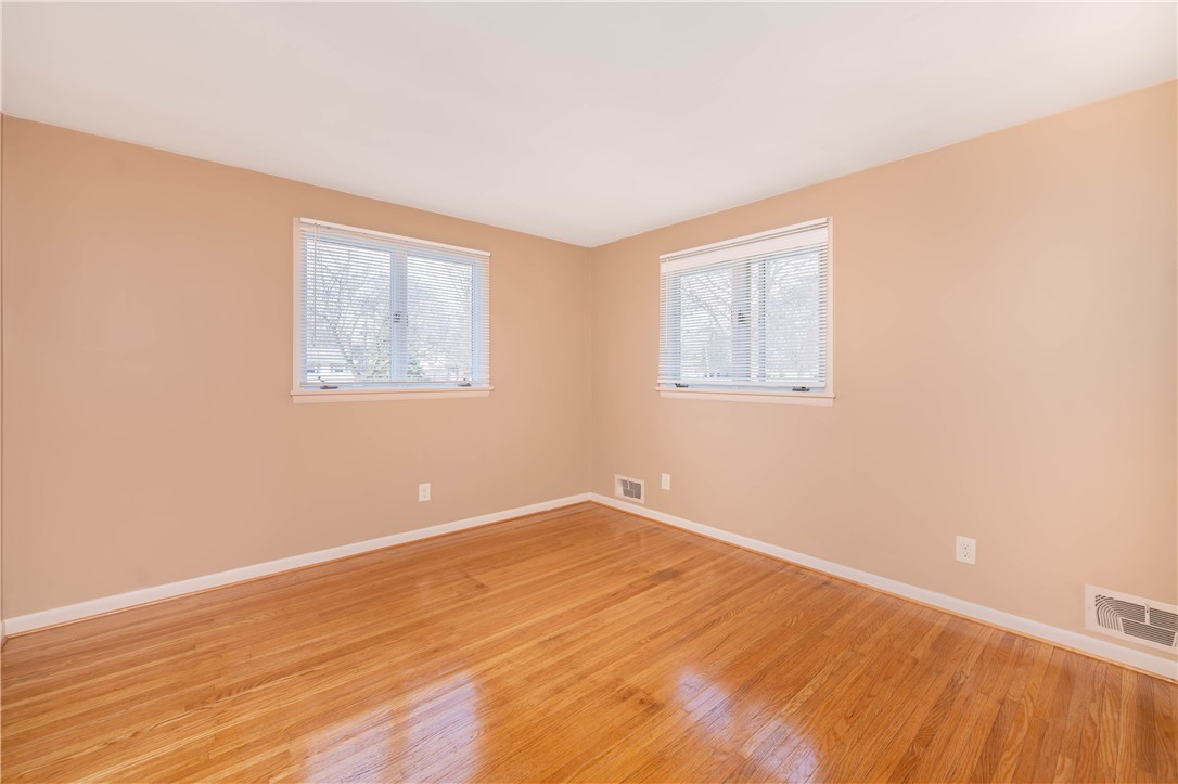 23 North Hollow Road Greece, NY 14626 - Photo 24 of 45