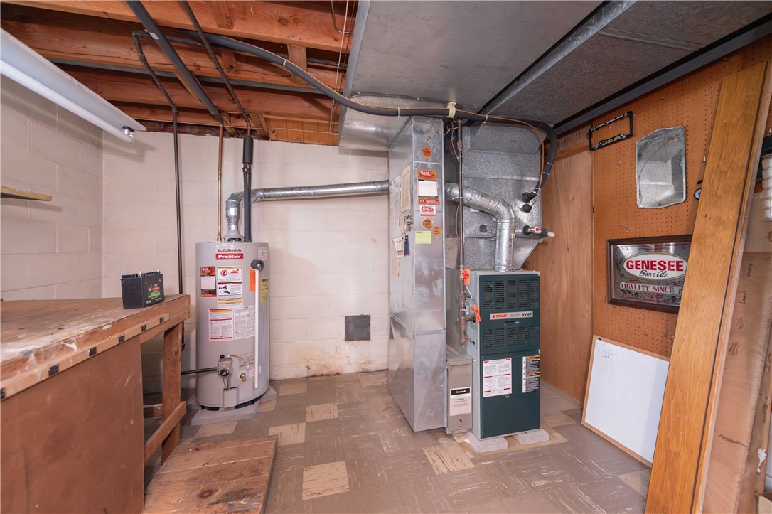 23 North Hollow Road Greece, NY 14626 - Photo 37 of 45