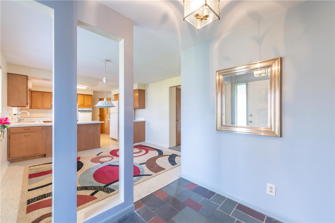 23 North Hollow Road Greece, NY 14626 - Photo 5 of 45