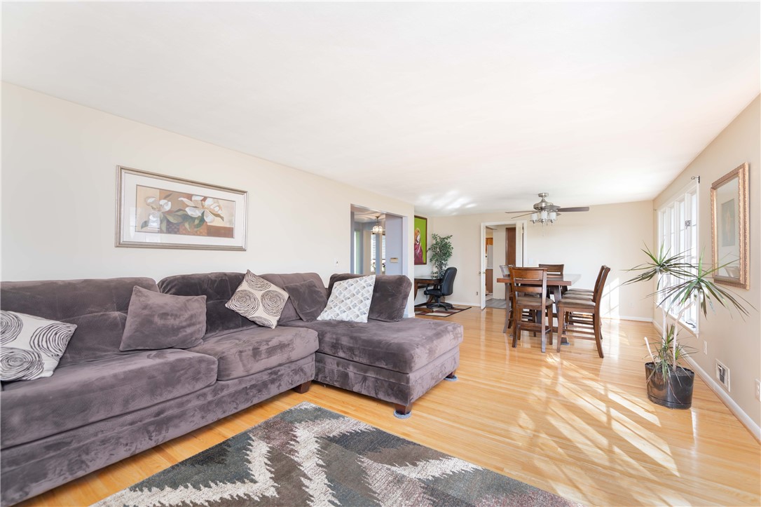 23 North Hollow Road Greece, NY 14626 - Photo 7 of 45