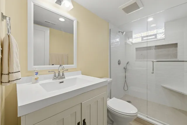 $479,999 | 7448 West Jonquil Terrace, Niles, IL 60714