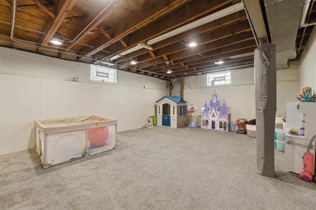 $479,999 | 7448 West Jonquil Terrace, Niles, IL 60714