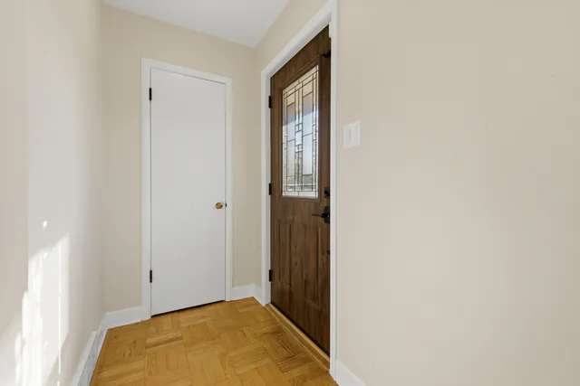 $479,999 | 7448 West Jonquil Terrace, Niles, IL 60714