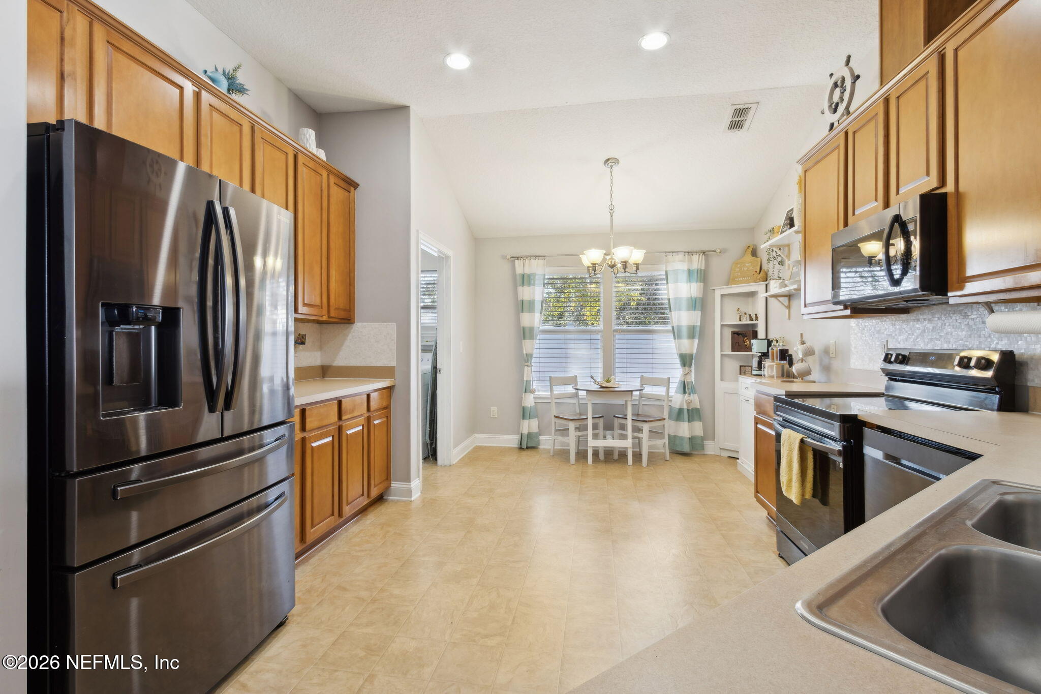 86027 Maple Leaf Place Yulee, FL 32097 - Photo 16 of 42 19-web-or-mls-86027 Maple Leaf Pl-17