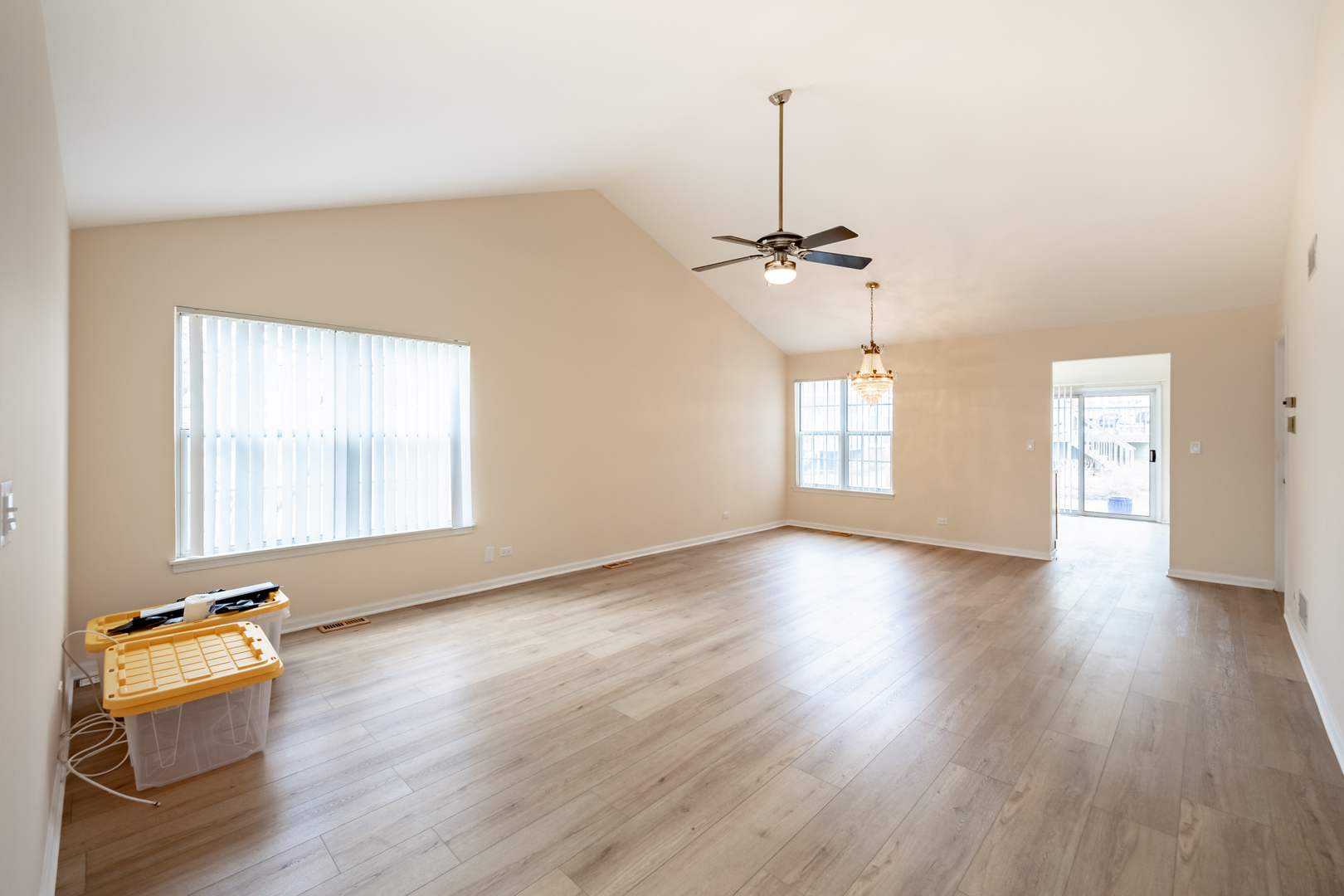 1179 Edington Court Carol Stream, IL 60188 - Photo 11 of 39