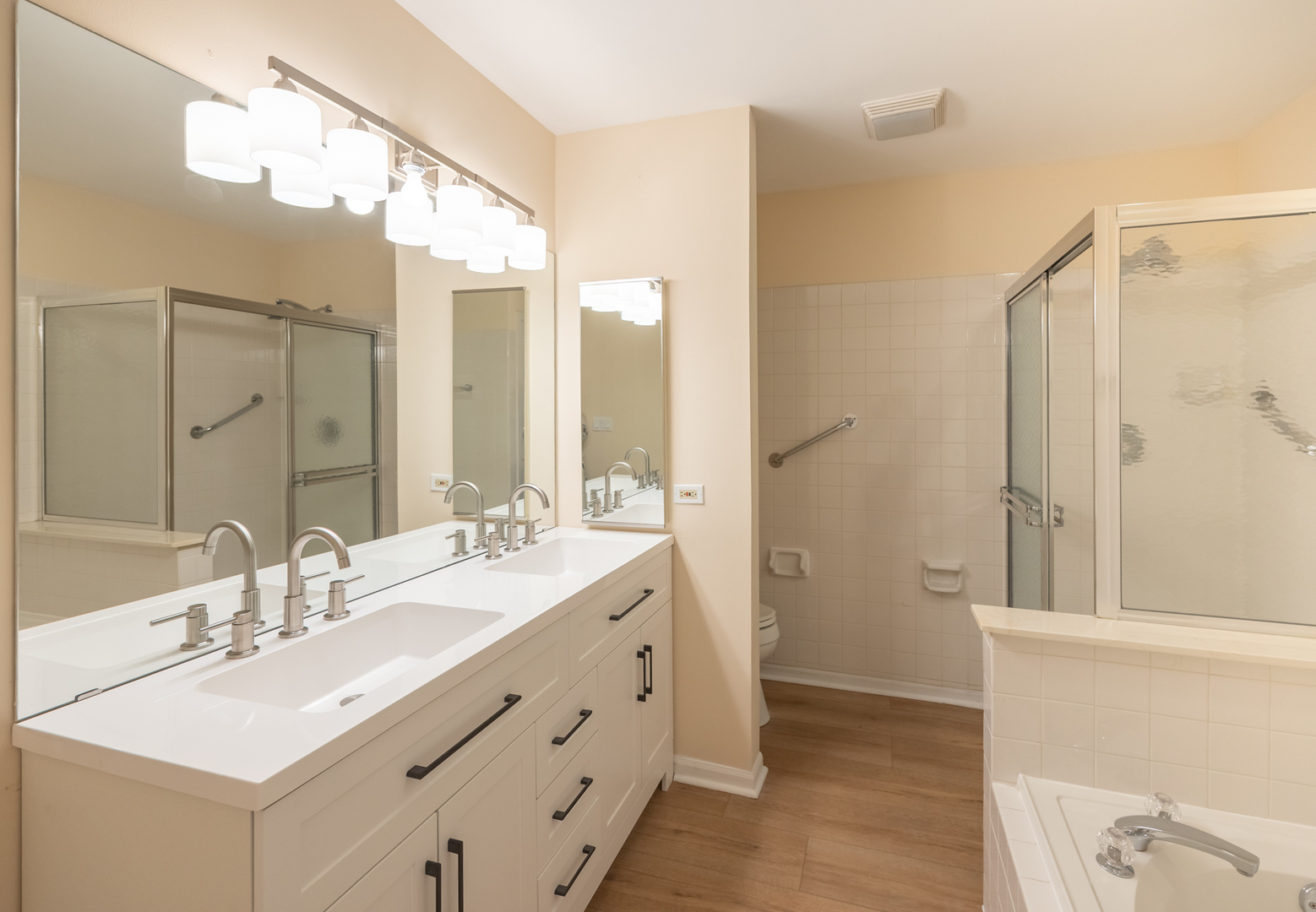 1179 Edington Court Carol Stream, IL 60188 - Photo 12 of 39