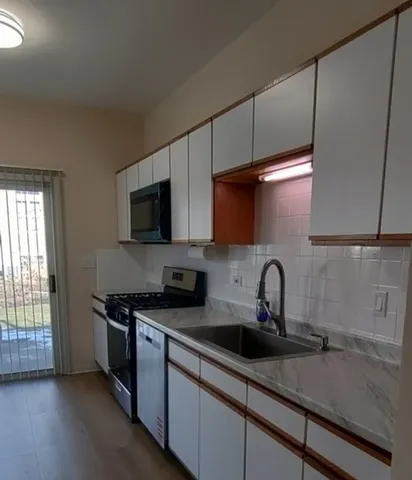 $350,000 | 1179 Edington Court, Carol Stream, IL 60188