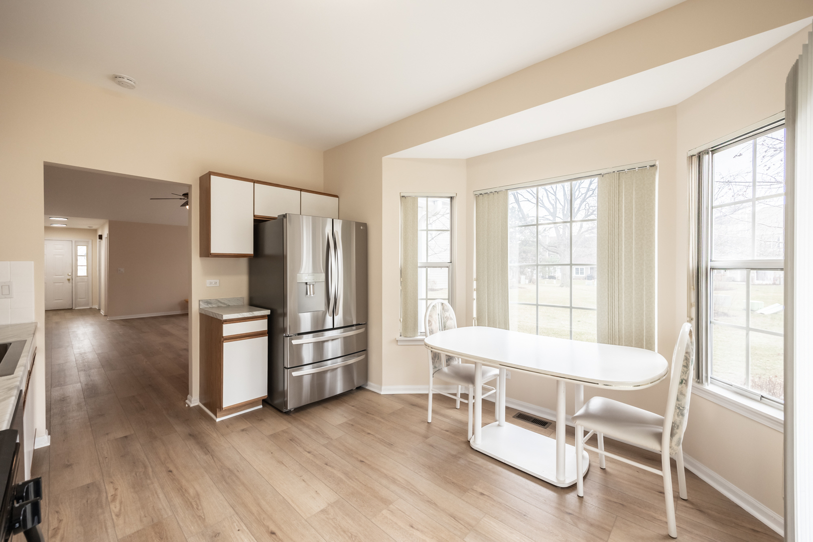 1179 Edington Court Carol Stream, IL 60188 - Photo 7 of 39