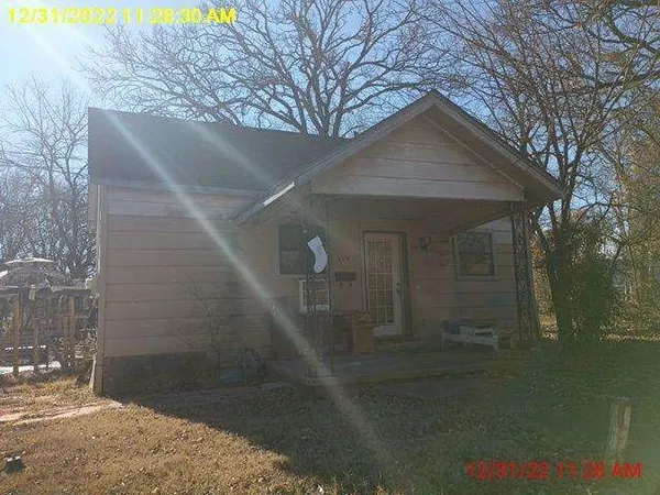 $79,999 | 514 East 5th Street, Bonham, TX 75418