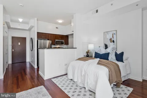 $275,000 | 1000 New Jersey Avenue Southeast, Unit 1221, Washington, DC 20003