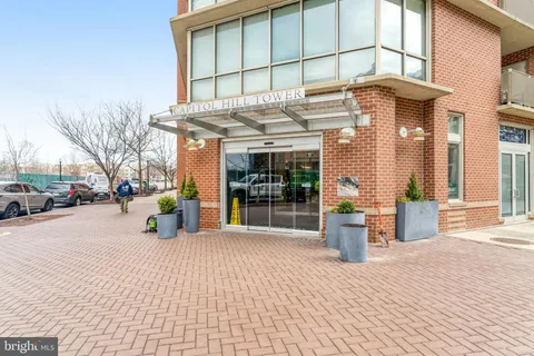 $275,000 | 1000 New Jersey Avenue Southeast, Unit 1221, Washington, DC 20003