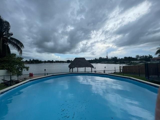 7871 Northwest 181st Street Hialeah, FL 33015 - Photo 18 of 25 Photo 18