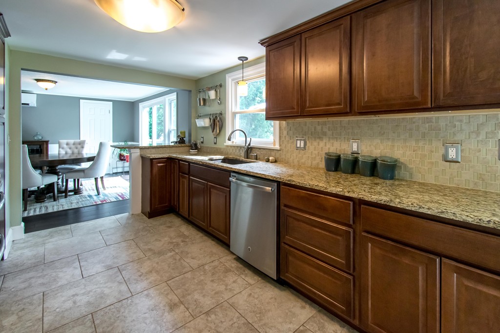 8 Brooklawn Road Wilbraham, MA 01095 - Photo 11 of 30 Gallery Image 11