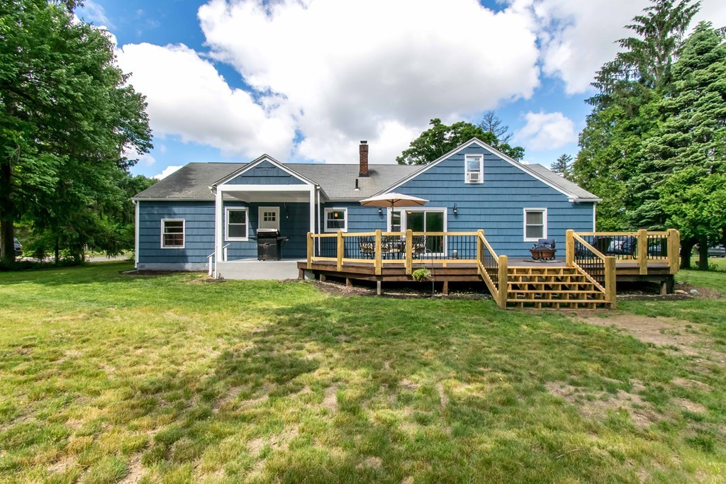 8 Brooklawn Road Wilbraham, MA 01095 - Photo 2 of 30 Gallery Image 2