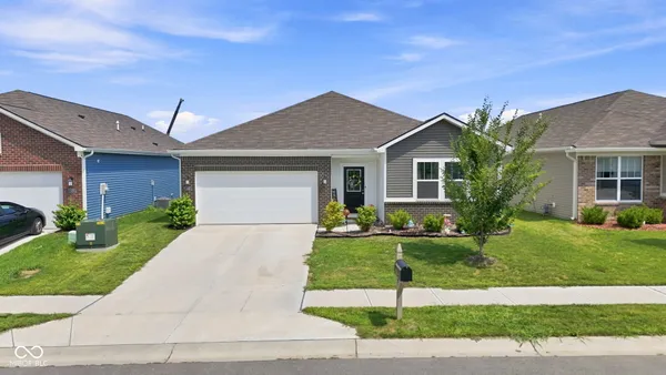 $319,900 | 4218 Ashton Vw Lane, Indianapolis, IN 46268