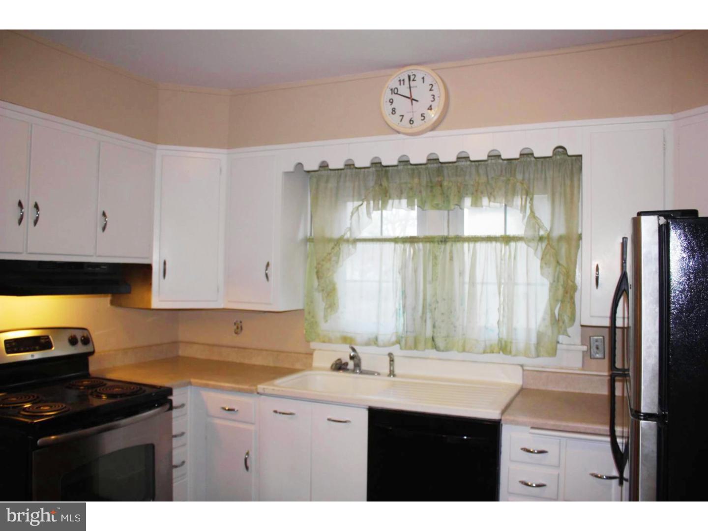 106 Strathmore Road Havertown, PA 19083 - Photo 8 of 19