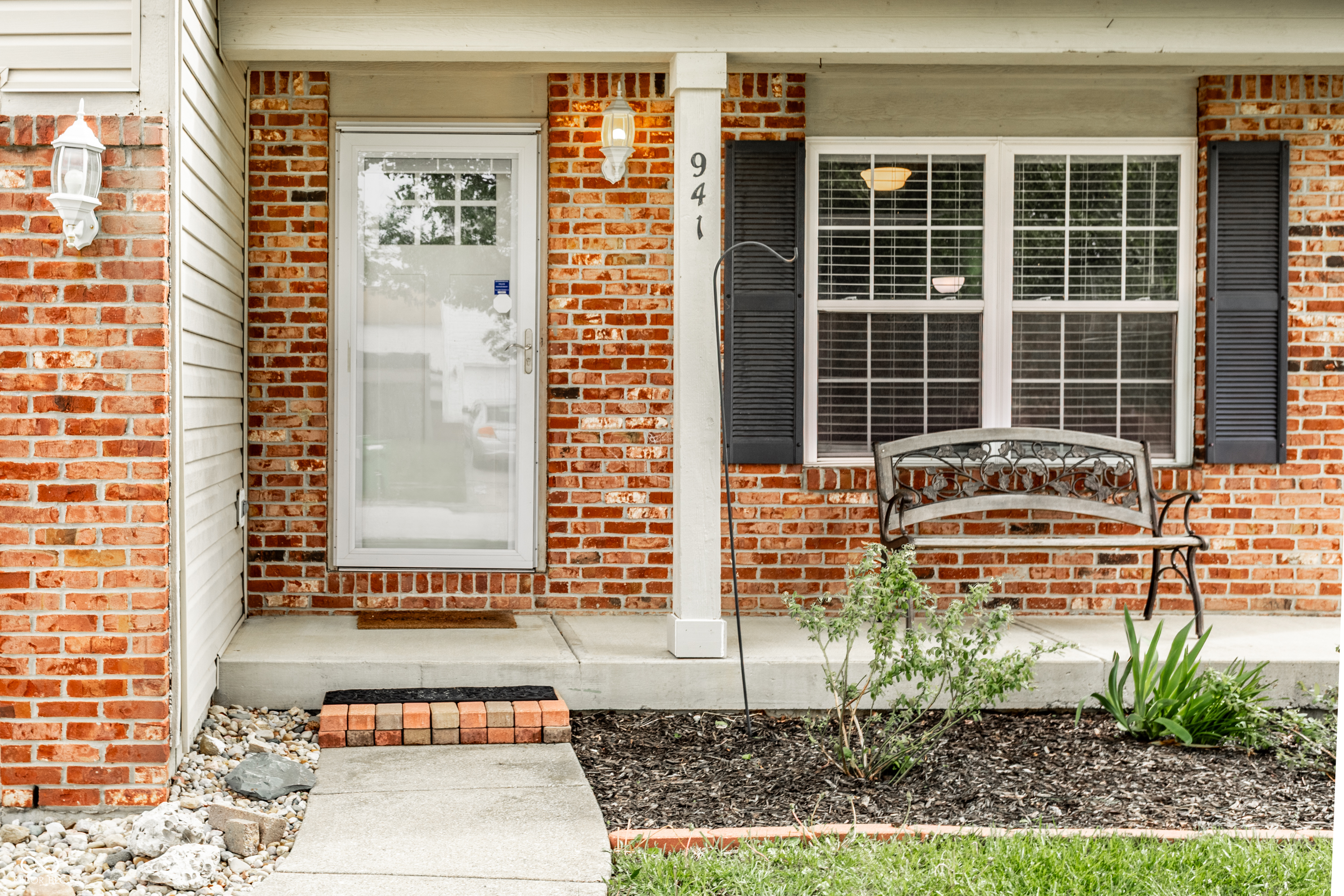 941 Pine Ridge Way Brownsburg, IN 46112 - Photo 2 of 35 Gallery Image 2