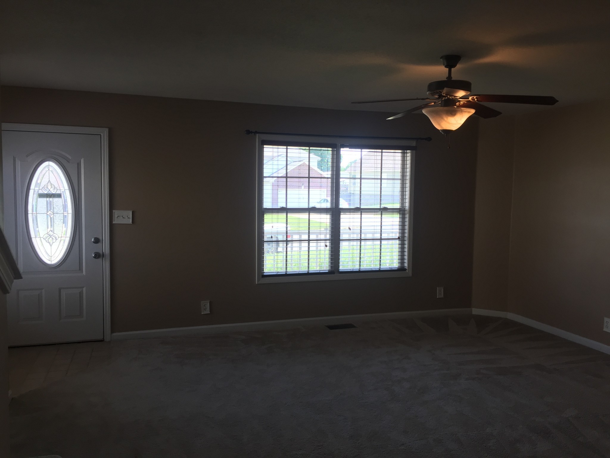 1528 Tylertown Road Clarksville, TN 37040 - Photo 7 of 31 a view of empty room with window