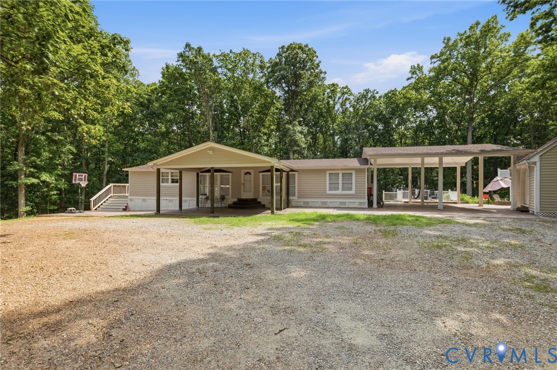 2145 Mountain View Road Powhatan, VA 23139 - Photo 2 of 28