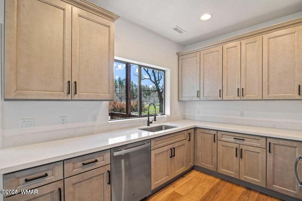463 Megans Loop Lakeside, AZ 85929 - Photo 6 of 21 kitchen 2