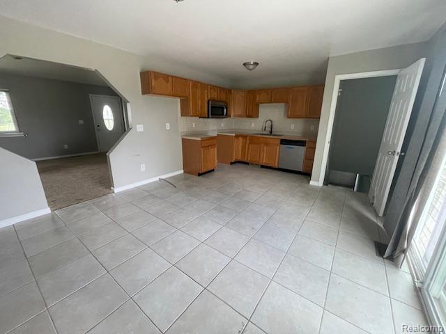 5998 Kelly Road Capac, MI 48014 - Photo 3 of 17
