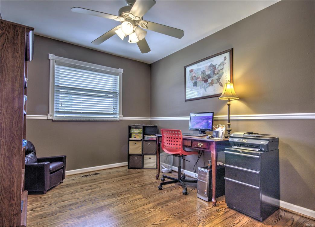 927 Buckley Road St. Louis, MO 63125 - Photo 12 of 22 Gallery Image 12