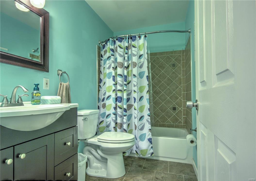927 Buckley Road St. Louis, MO 63125 - Photo 13 of 22 Gallery Image 13