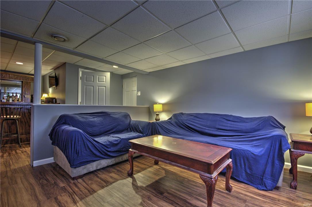 927 Buckley Road St. Louis, MO 63125 - Photo 15 of 22 Gallery Image 15