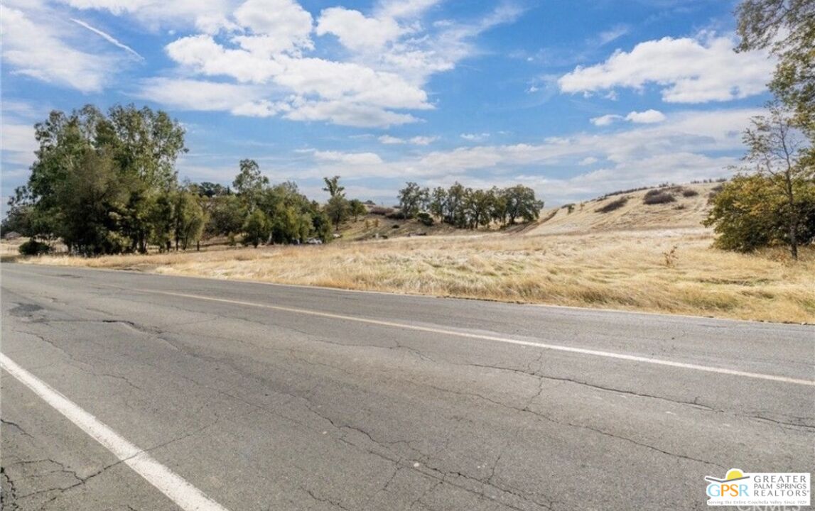 17315 Rancho Tehama Road Corning, CA 96021 - Photo 6 of 11