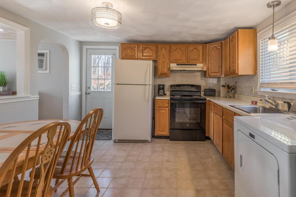40 Rockingham Avenue Malden, MA 02148 - Photo 13 of 26 Gallery Image 13