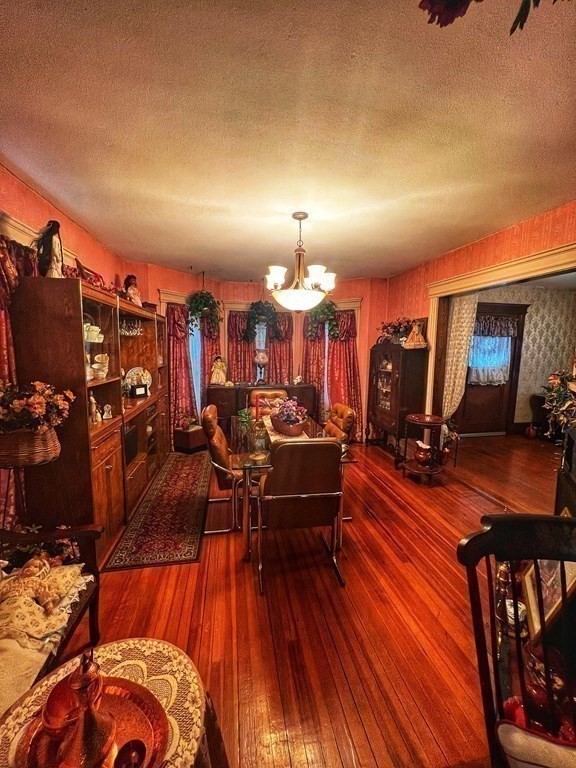 131 Yale Street Springfield, MA 01109 - Photo 7 of 19 Gallery Image 7
