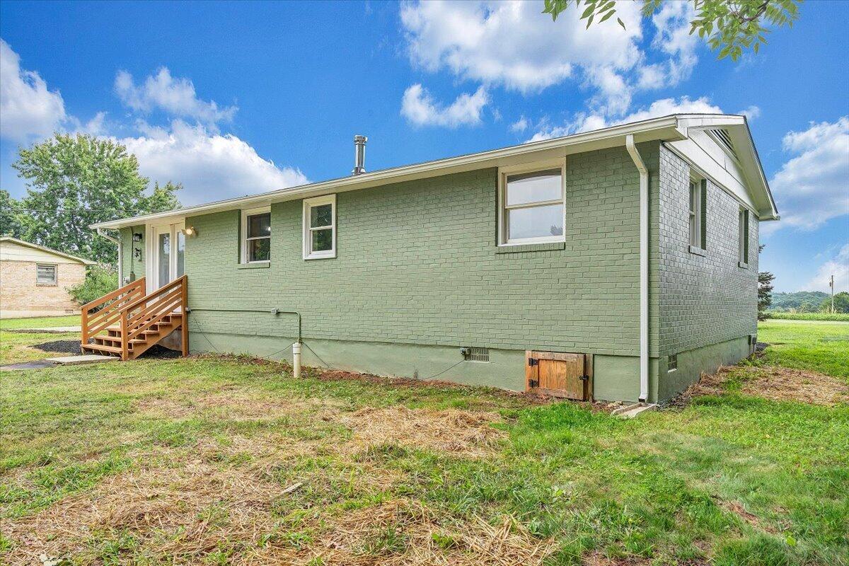 433 Kent Road Wirtz, VA 24184 - Photo 30 of 35 30-MIB07372