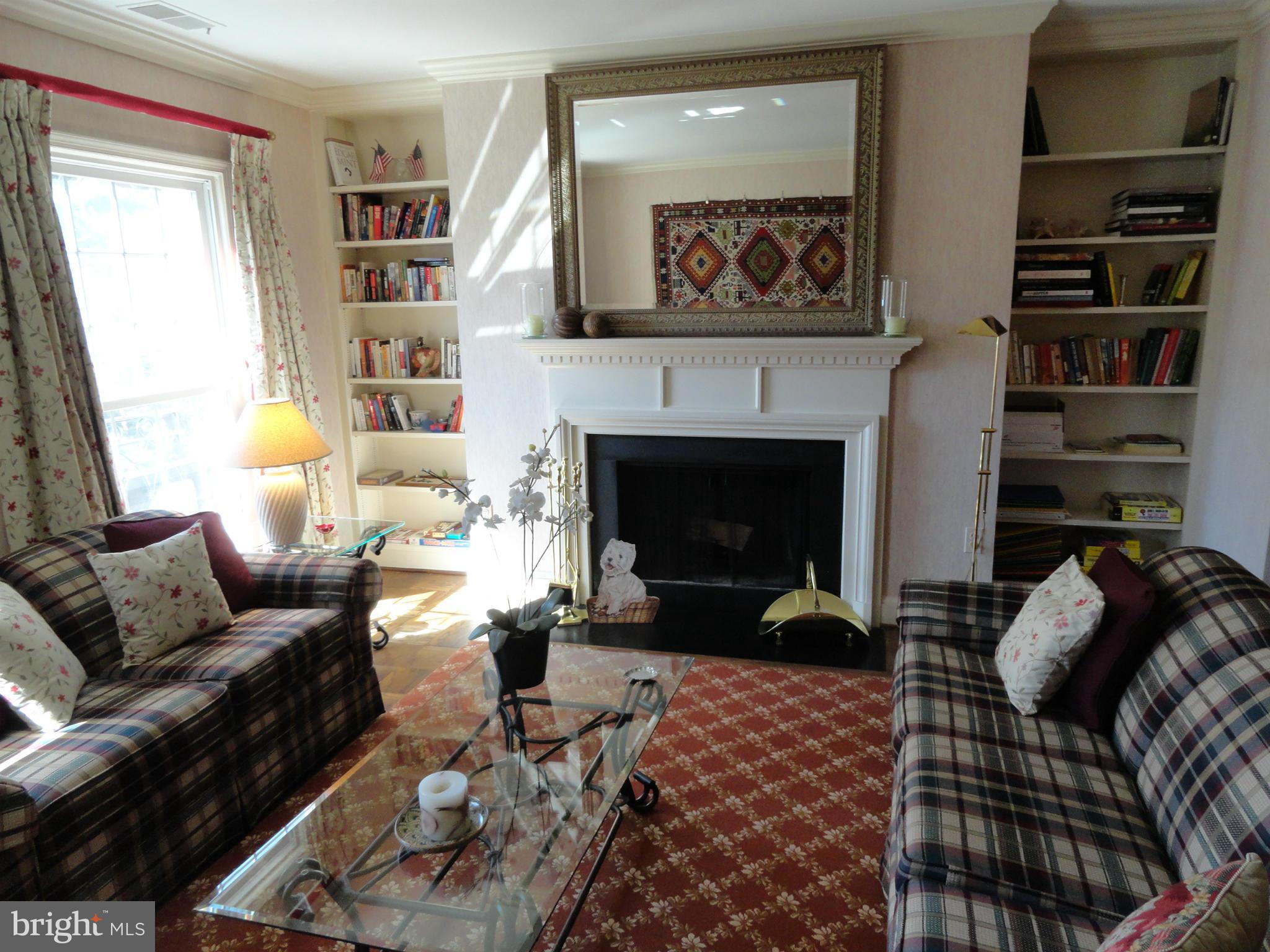 3233 Sutton Place Northwest, Unit A Washington, DC 20016 - Photo 13 of 25 Living Room