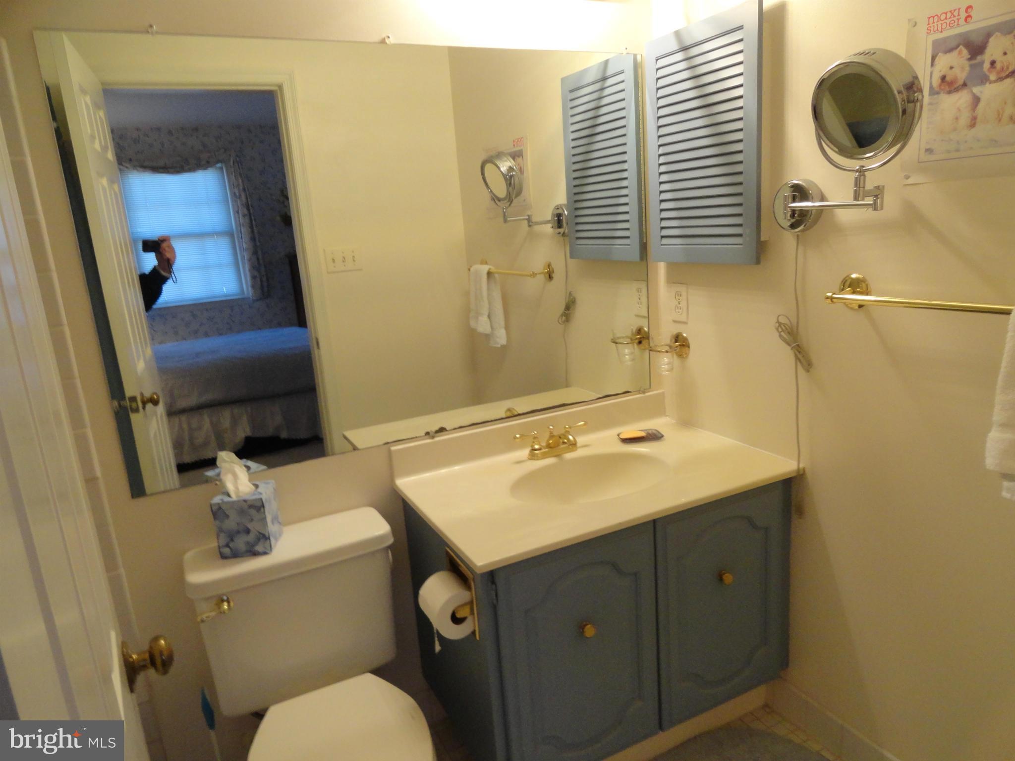 3233 Sutton Place Northwest, Unit A Washington, DC 20016 - Photo 21 of 25 Bath (Master)