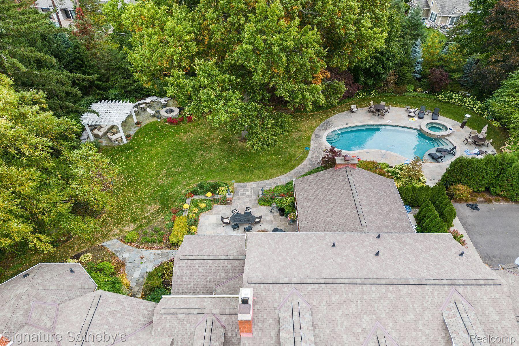 340 Keswick Road Bloomfield Hills, MI 48304 - Photo 2 of 58 Gallery Image 2