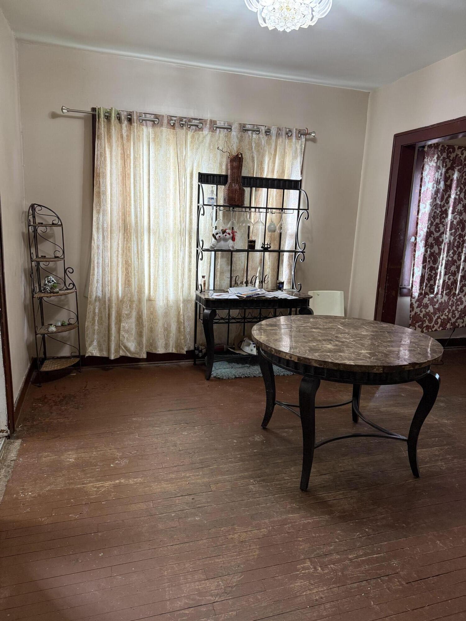 833 Fillmore Street Gary, IN 46402 - Photo 3 of 14 1500x2000