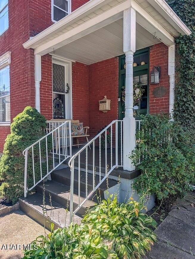32 North Spring Street Everett, PA 15537 - Photo 3 of 69 Gallery Image 3