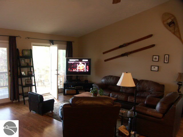 2155 Winter Ridge Drive Traverse City, MI 49686 - Photo 11 of 38 1783616-10.JPG