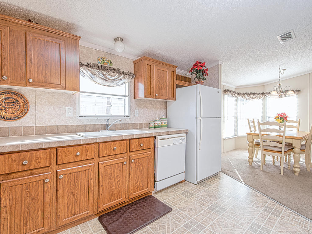 1915 Southwest Locks Road Stuart, FL 34997 - Photo 11 of 18 kitchen2web