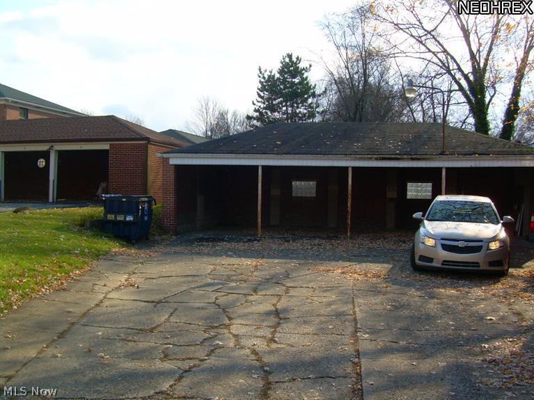 331 Shields Road Youngstown, OH 44512 - Photo 1 of 3 Gallery Image 1
