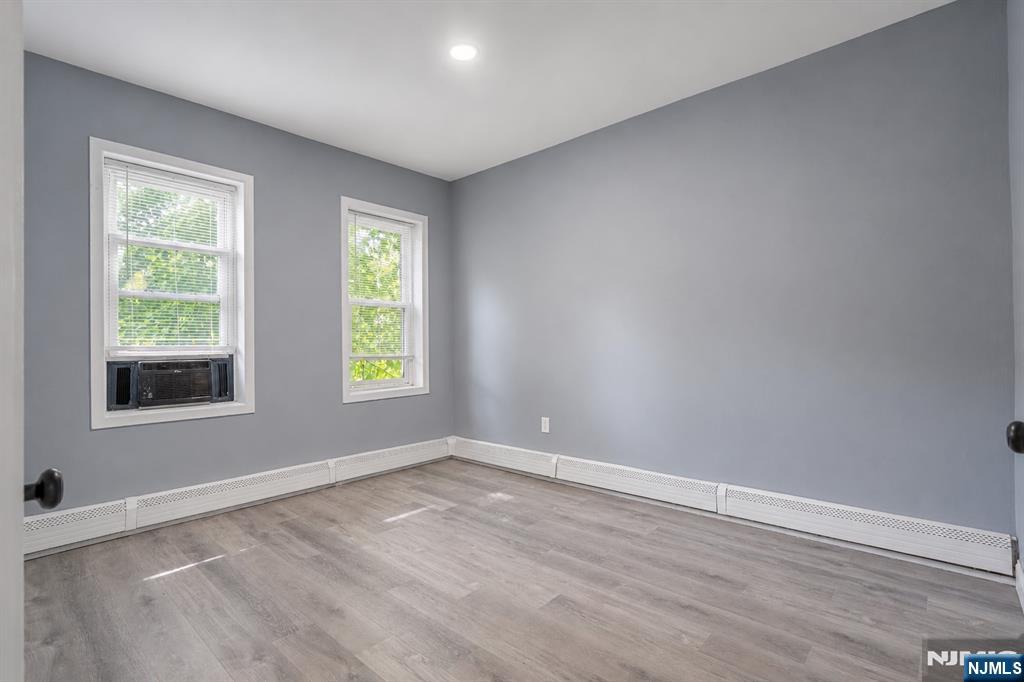 231 Palisade Avenue, Unit 4 Garfield, NJ 07026 - Photo 4 of 8