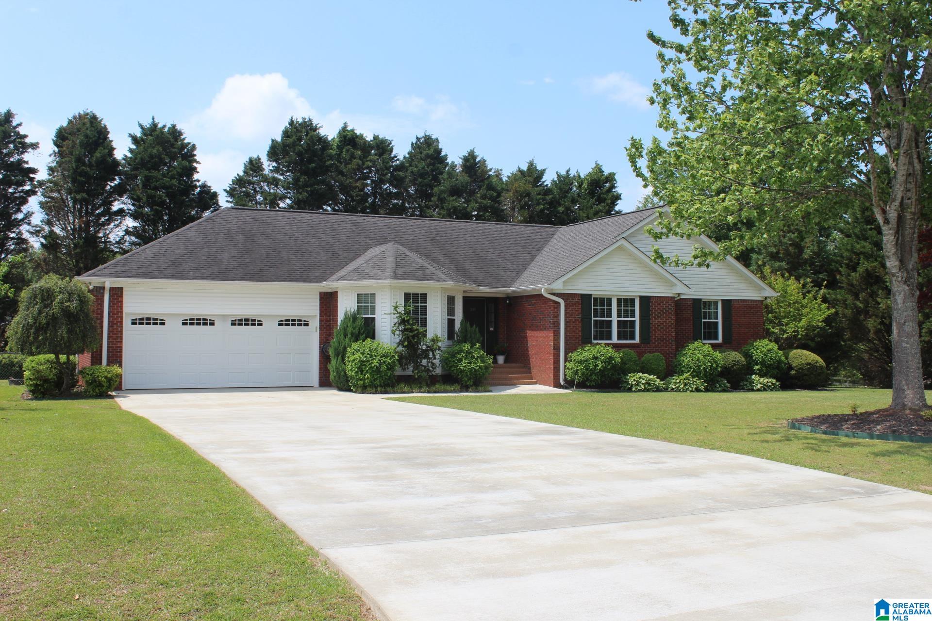 2105 Deer Run Jasper, AL 35504 - Photo 4 of 33