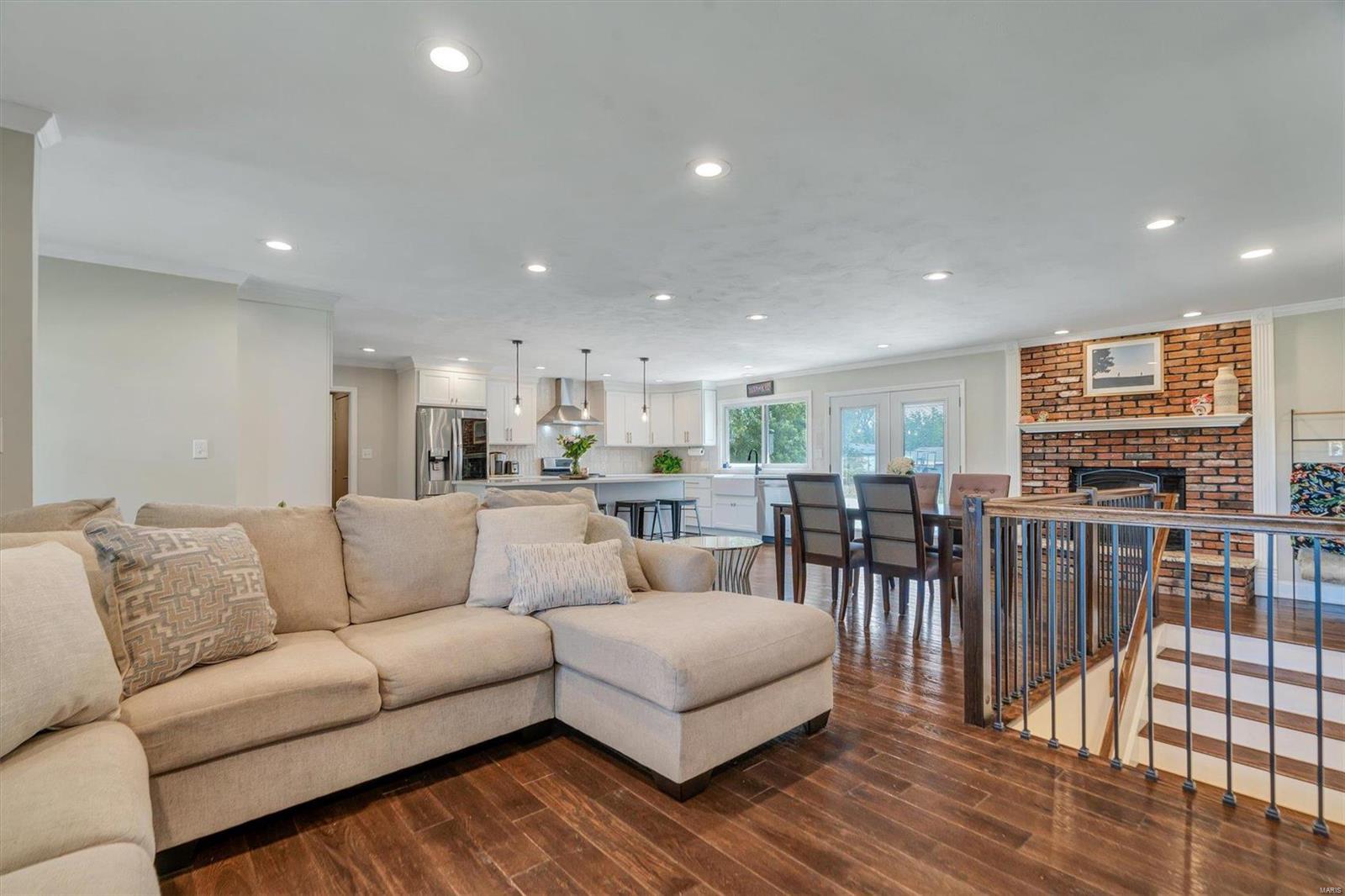12710 Old Tesson Road St. Louis, MO 63128 - Photo 8 of 23 Gallery Image 8