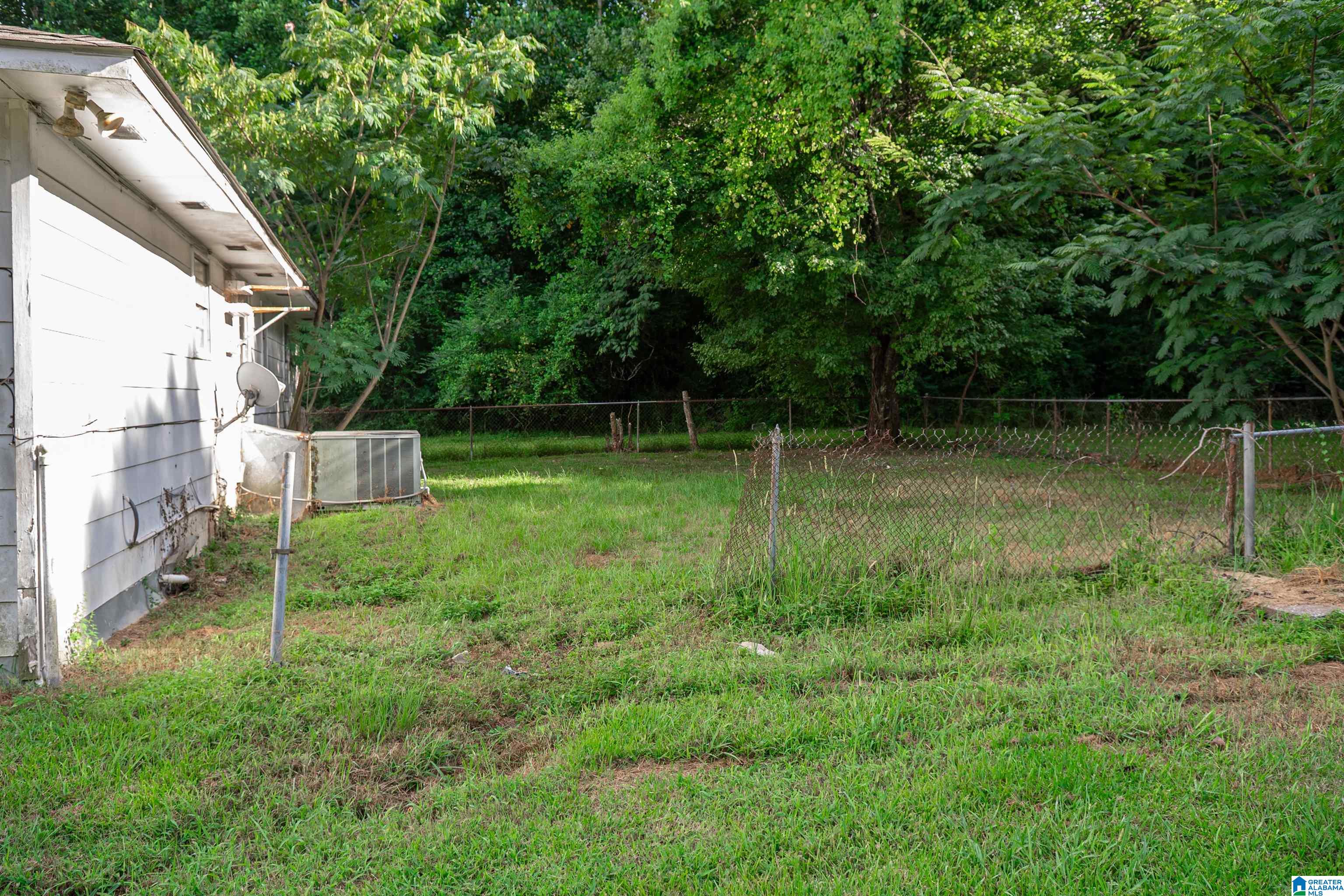 2300 Roberta Road Birmingham, AL 35214 - Photo 3 of 11